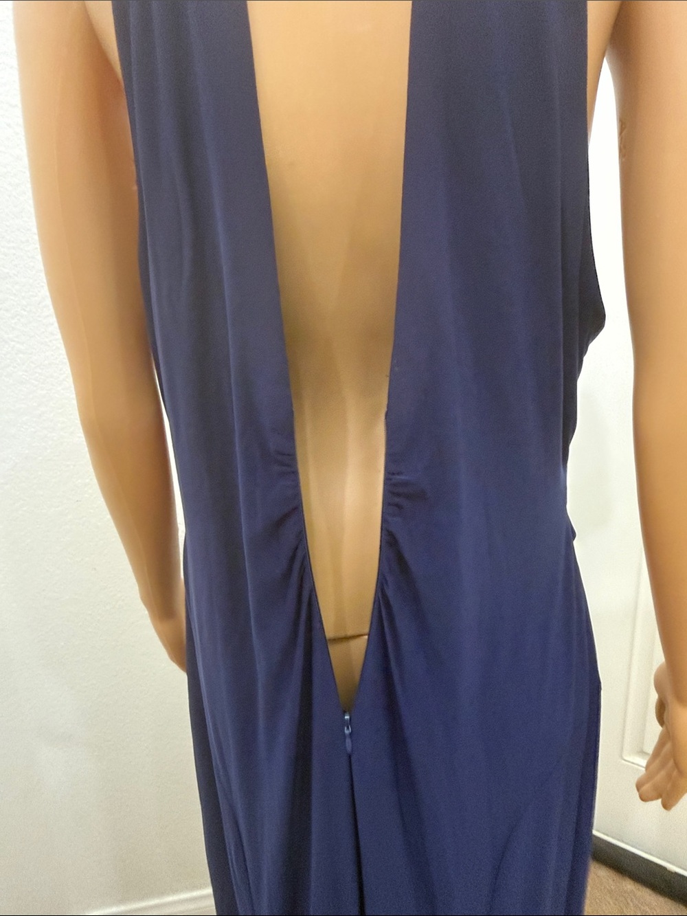 NW Nightway 16 Elegant Navy Blue Halter Maxi Dress Sheer V Inset Slimming Waist - Picture 7 of 13